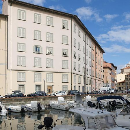 Near The Port-Elegante Appartamento Con Vista Sui Canali Livorno Zewnętrze zdjęcie